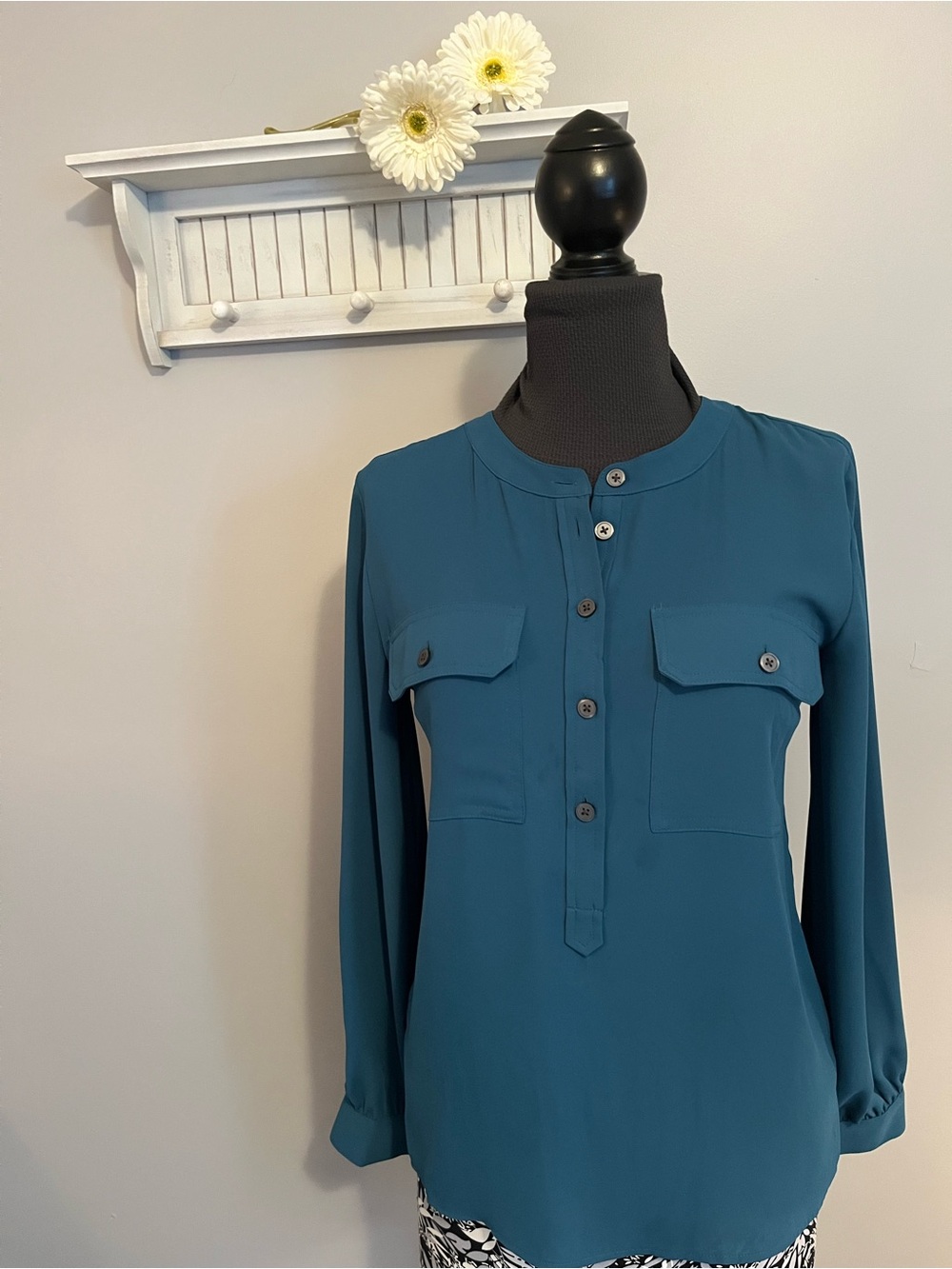 LOFT Teal Long-Sleeve Button-Placket Blouse EUC